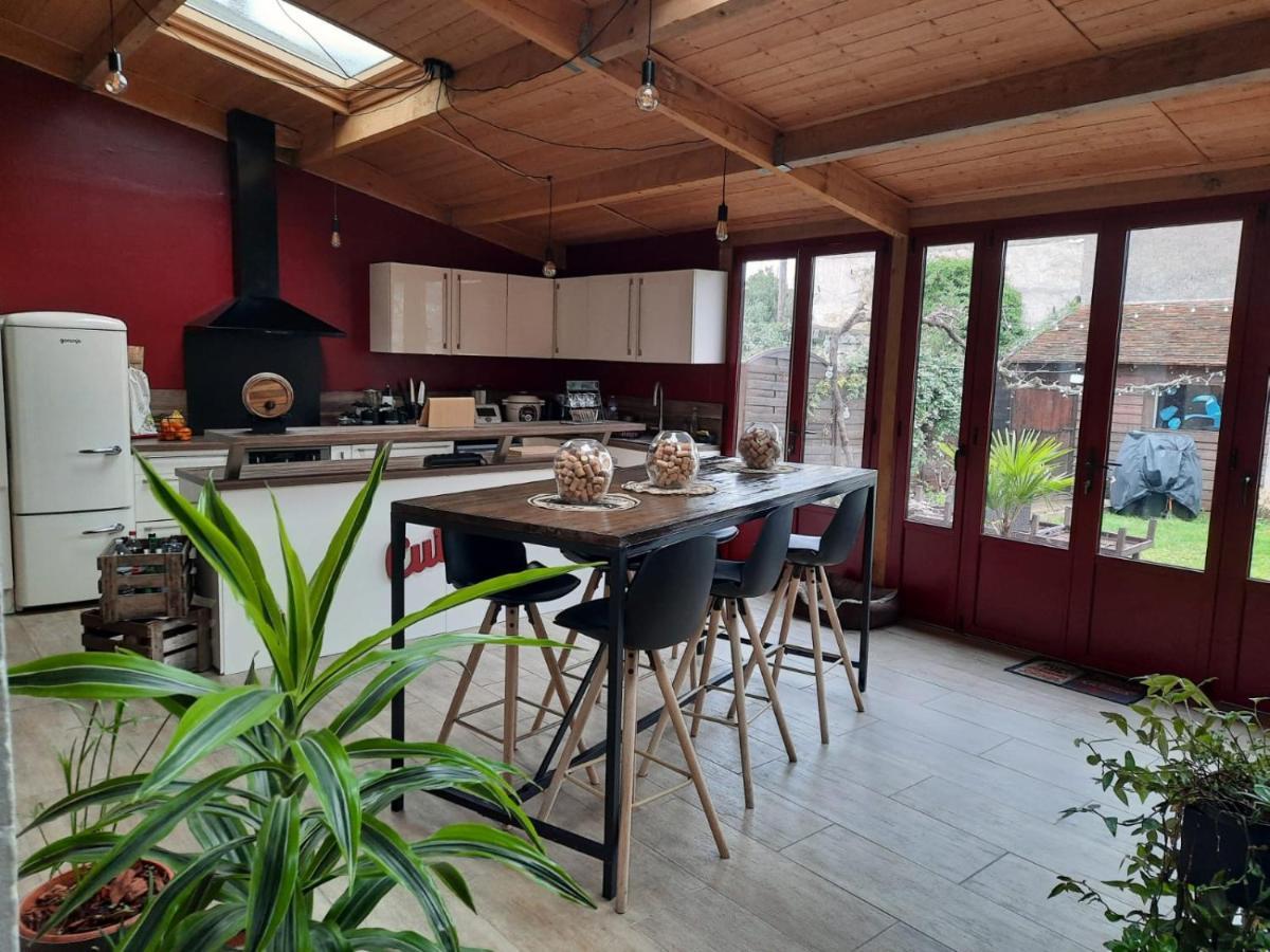 A Ribeira Acomodação com café da manhã Châteauroux Exterior foto